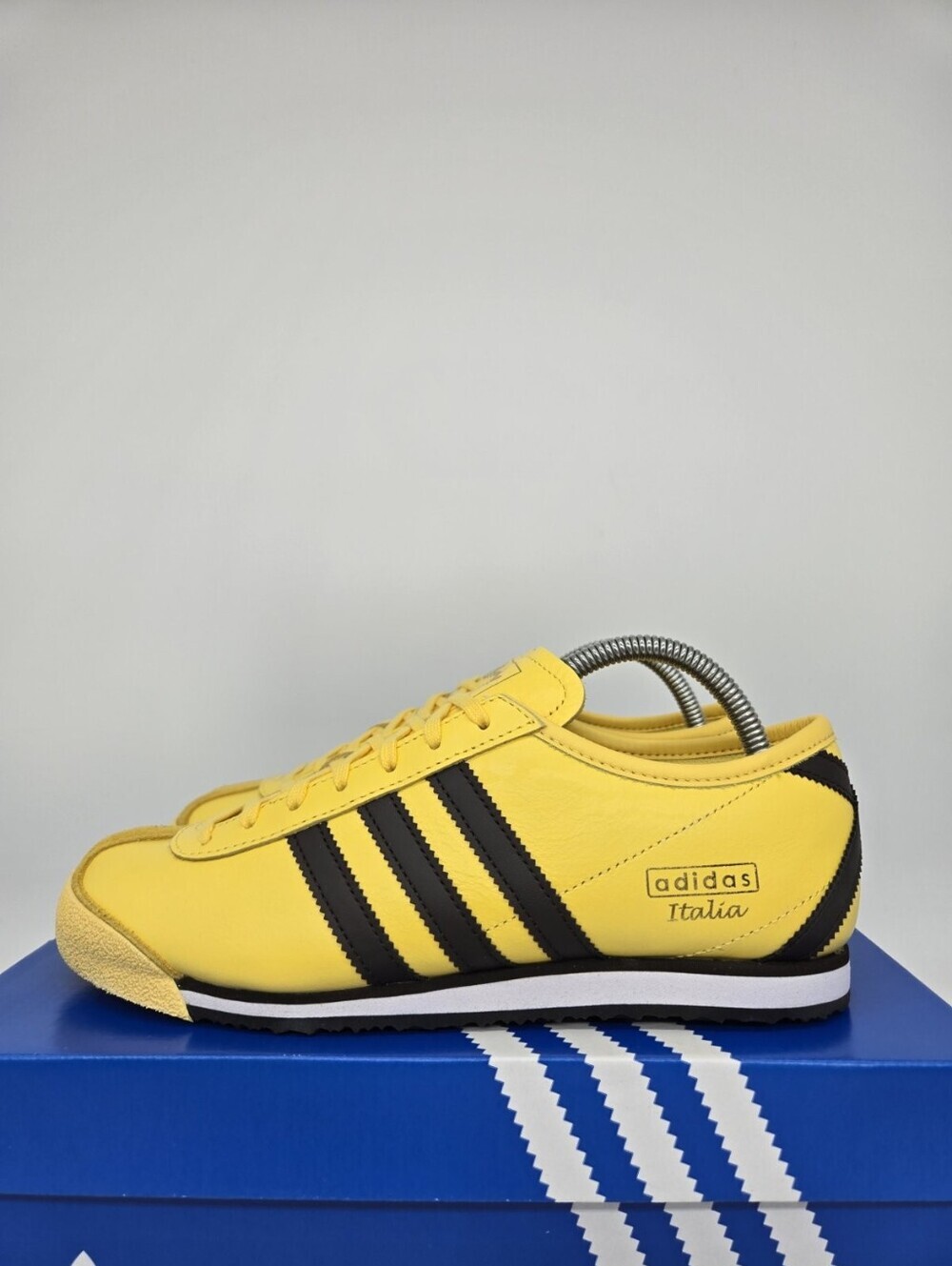 adidas Women's Italia 70s JQ9071 Spring Yellow Dark Brown Shoes Size 7
